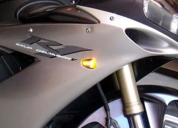 2022   Yamaha R3 & 2020   MT-03 Aero LED Turn Signals 2023 2024 Flush Mount